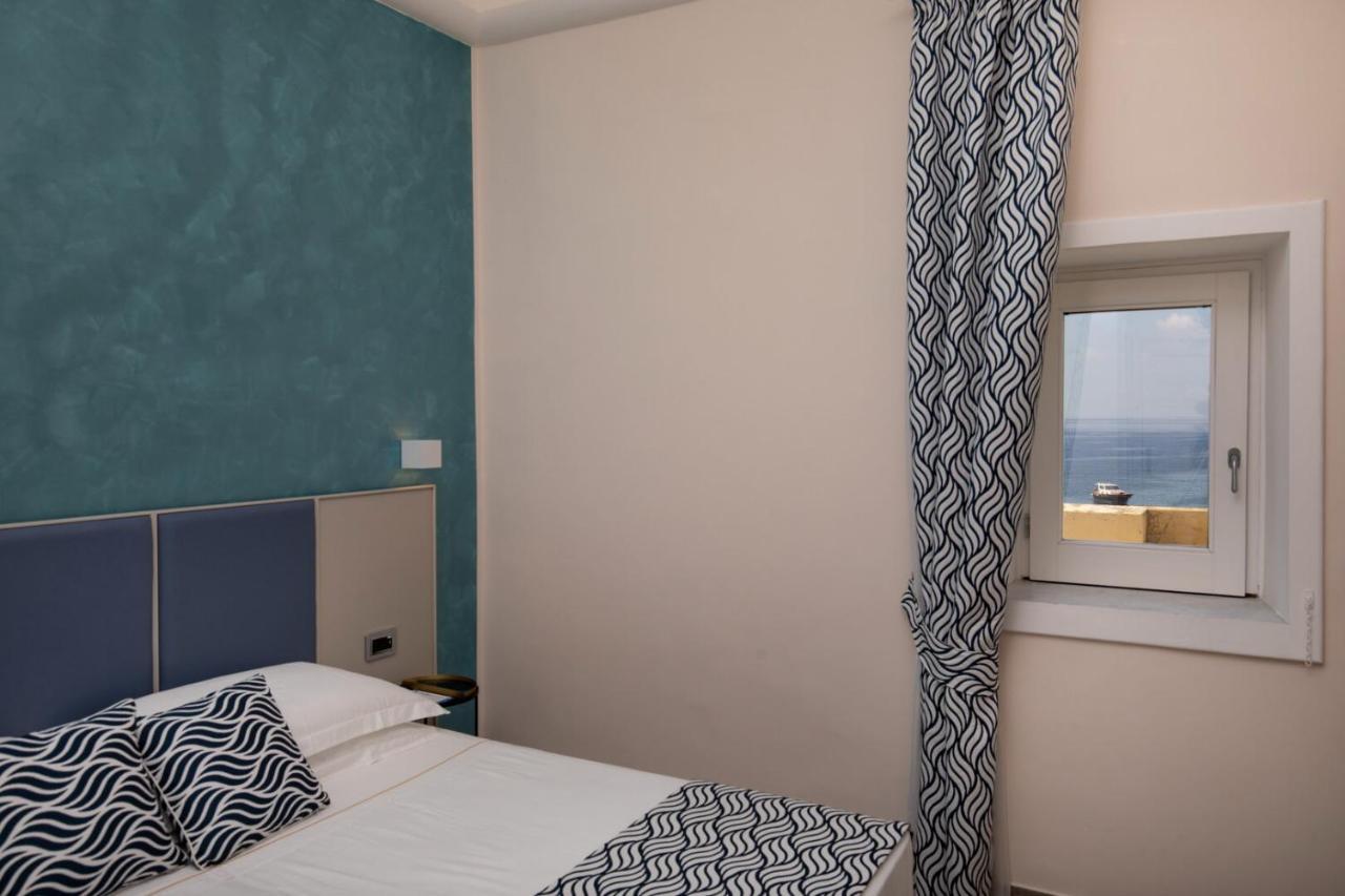Hotel L'Ariana Isole Eolie - Una Esperienze Leni Eksteriør bilde