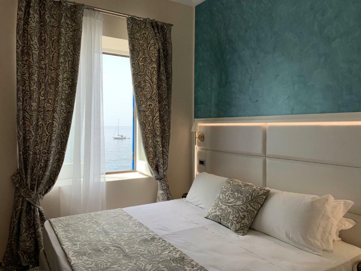Hotel L'Ariana Isole Eolie - Una Esperienze Leni Eksteriør bilde