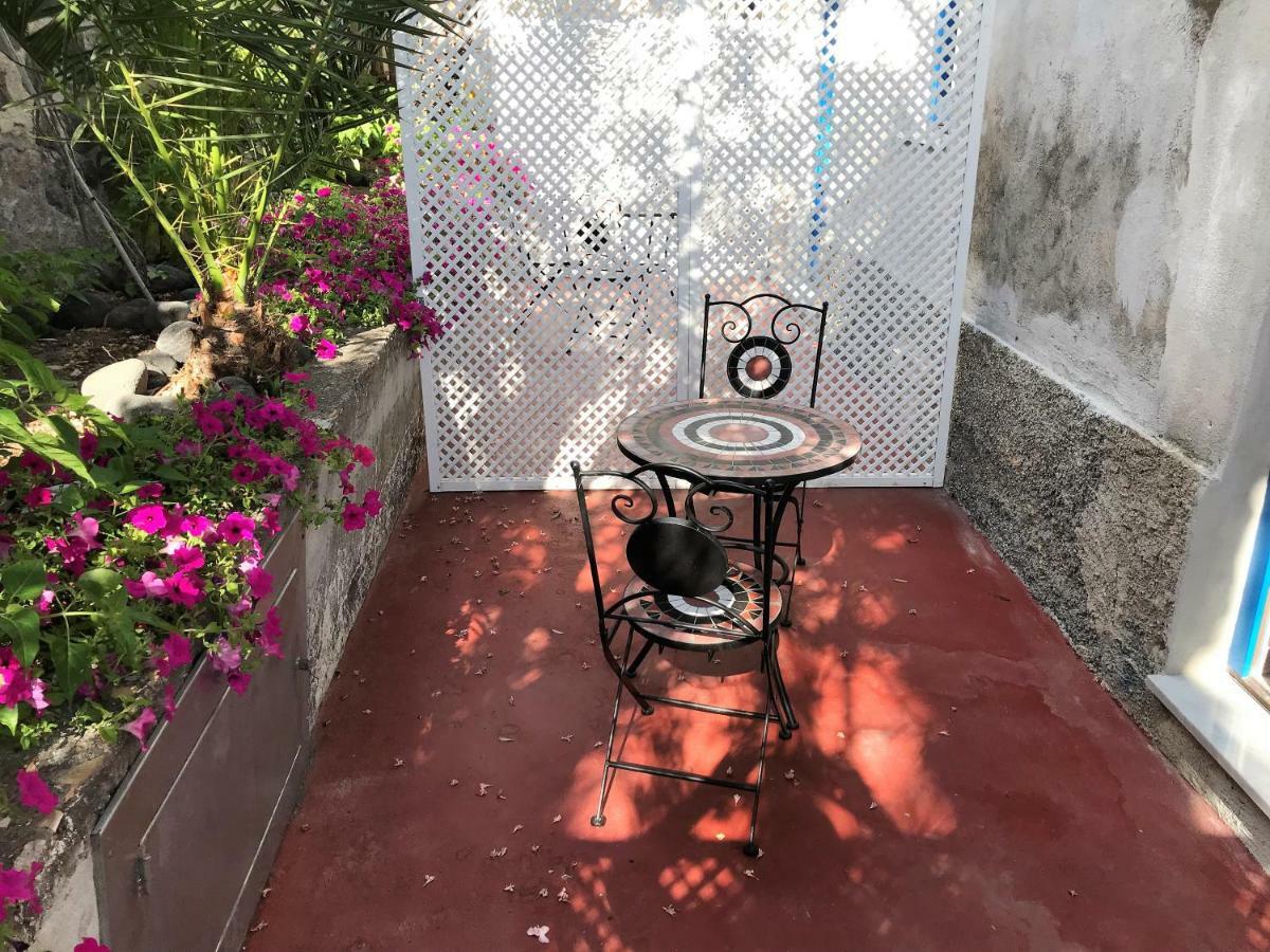 Hotel L'Ariana Isole Eolie - Una Esperienze Leni Eksteriør bilde
